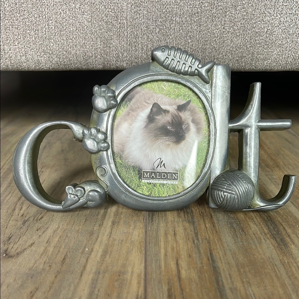 Cat Photo Frame new in box silver tone